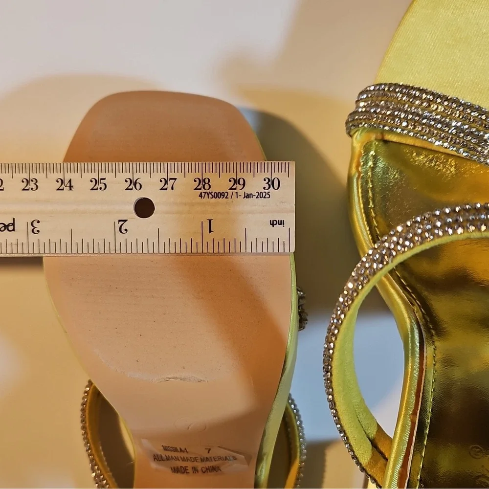 Cathy Jean Yellow Synthetic Rhinestone Strappy Platform Block Heel Open Toe 7